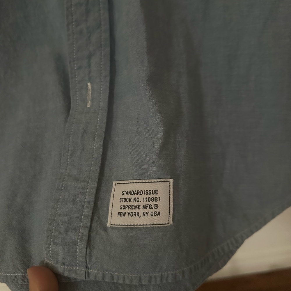Supreme | Light Chambray Oxford Shirt | M - Picture 3 of 4